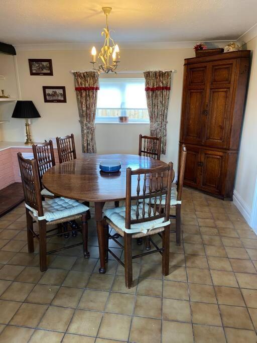 Field Cottage Whittlesey Buitenkant foto